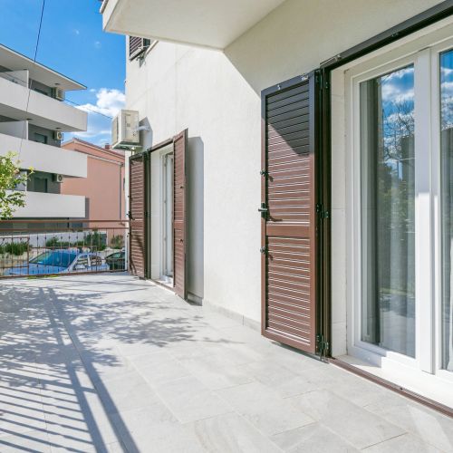 Apartments With Parking Space Solin, Split - 25393 Solin