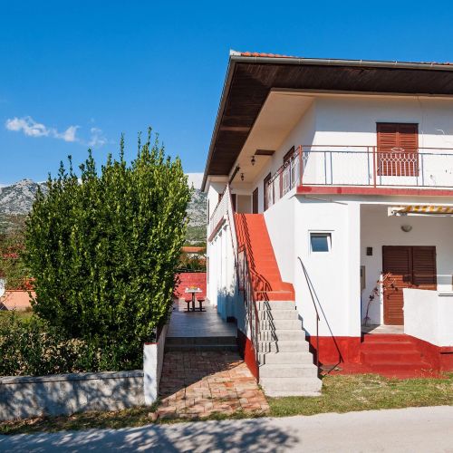 Apartments With Parking Space Seline, Paklenica - 25432 Seline