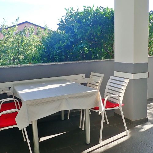 Apartments For Families With Children Starigrad, Paklenica - 25484 Starigrad
