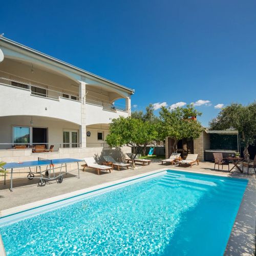 Sunshine Holiday Home Kaštel Novi – Kaštel Novi, Croația