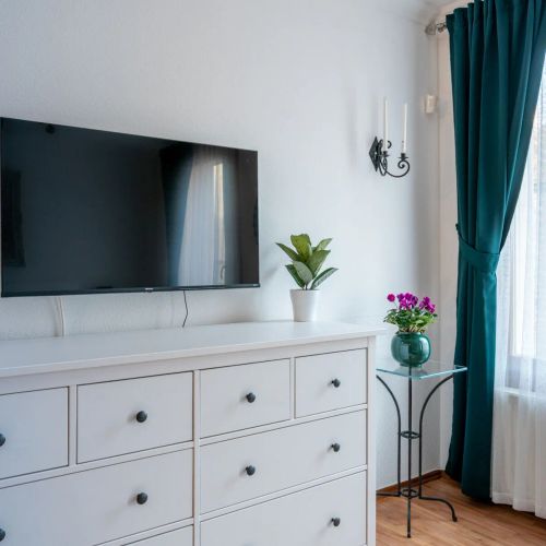 Romantic Studio with Secret Garden Budapest – Budapesta, Ungaria