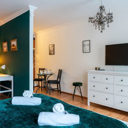Romantic Studio with Secret Garden Budapest – Budapesta, Ungaria