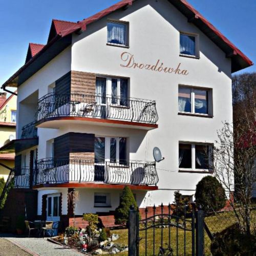 Apartamenty, pokoje z KLIMATYZACJĄ - Drozdówka Solina – Solina, Polonia