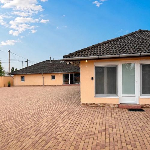 Silver Airport Parking & Apartments Vecsés – Vecsés, Ungaria