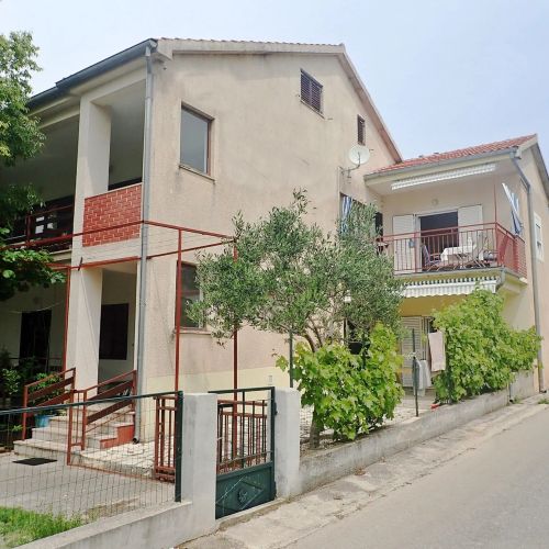 Apartments With Parking Space Starigrad, Paklenica - 25510 Starigrad
