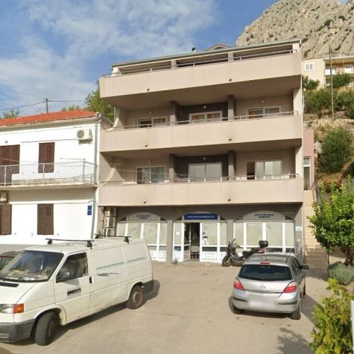 Apartments With Parking Space Omiš - 25816
