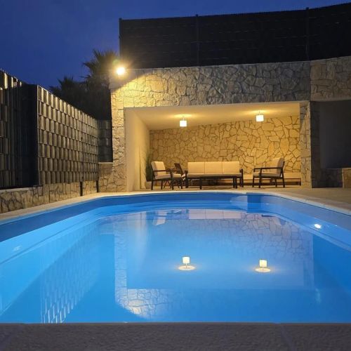Family-friendly Apartments With Swimming Pool Bušinci, Čiovo - 25833 Bušinci