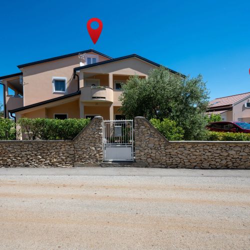 Apartments With Parking Space Vrsi, Zadar - 25947 Vrsi