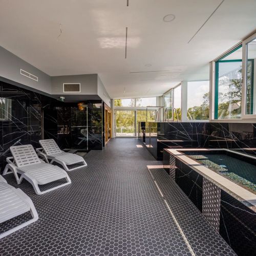 Villa Bauhaus Wellness Apartman 106 Siófok – Siófok, Węgry
