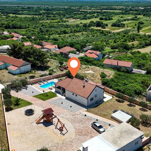 Villa Zrilic with Private Pool Benkovac