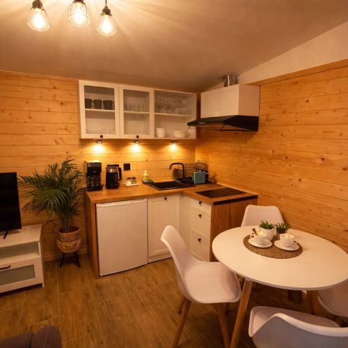 Domek nad Strumykiem z jacuzzi Międzybrodzie Bialskie – Międzybrodzie Bialskie, Polonia