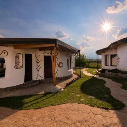 Casa Cob Village Berca – Berca, România