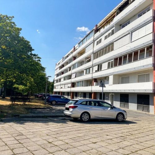 Május 1 Apartman Komló