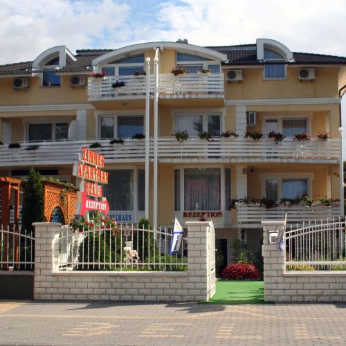 Apartman Bella Panzió Siófok – Siófok, Węgry