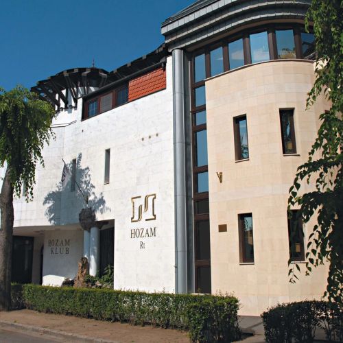 Hozam Wellness és Apartman Szolnok – Solnoca, Ungaria