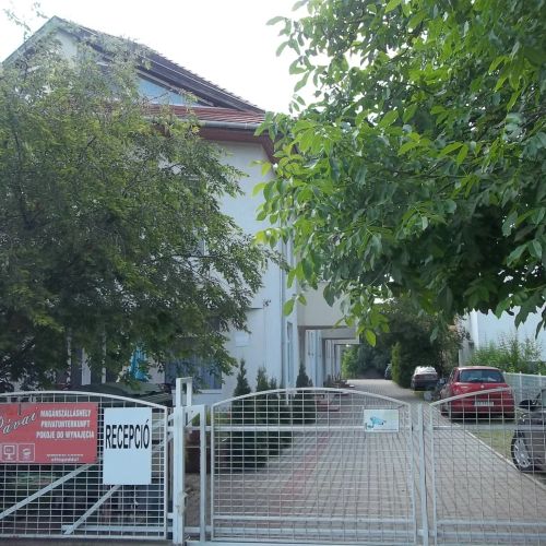 Pávai Apartmanház Hajdúszoboszló