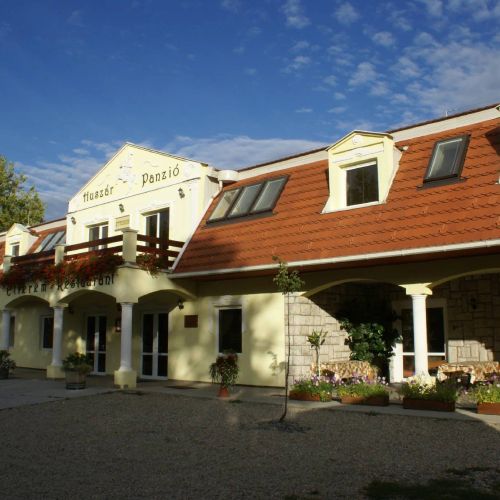 Huszár Panzió és Étterem Sárospatak – Sárospatak, Ungaria