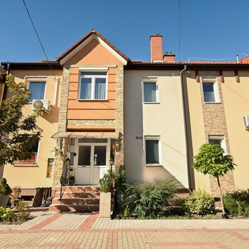 Bellavista 1 Apartman Eger