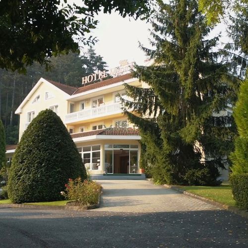 Villa Medici Hotel és Étterem Veszprém