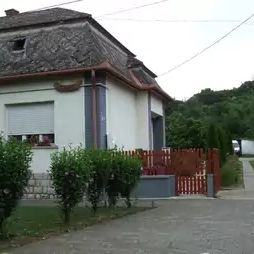 Borbás Vendégház Szenna