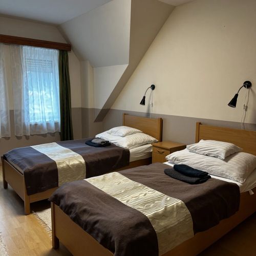 Gyarmati Panzió Étterem Veszprém – Comitatul Veszprém, Ungaria