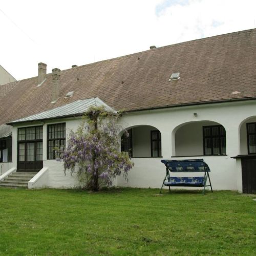 Arika Apartmanház Gyula – Giula, Ungaria