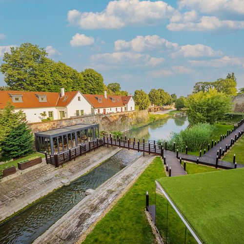 Platán Udvarház Tata