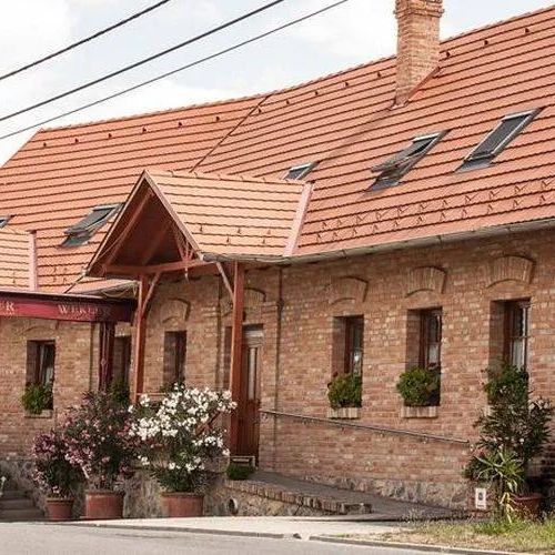 Wekler Családi Pincészet és Panzió Mecseknádasd