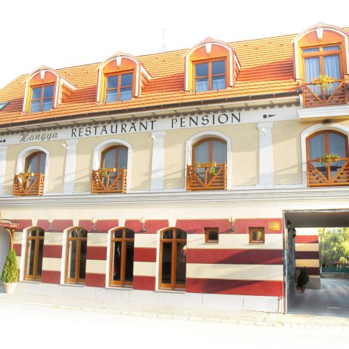 Hangya Panzió Étterem Csepreg