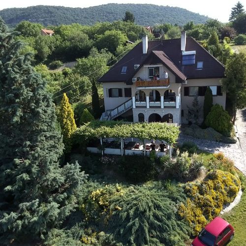 Pigál Panzió Badacsonyörs