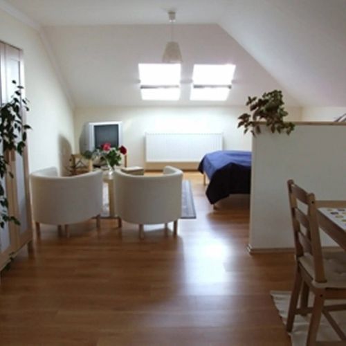 Ilona Apartmanház Komárom – Komárom, Ungaria
