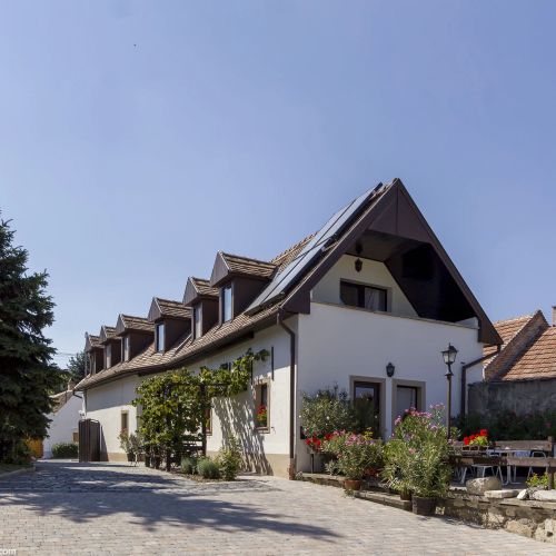 Várfal Vendégház Fertőrákos – Fertőrákos, Ungaria
