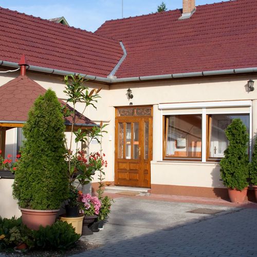 Betti Motel Kiskunhalas