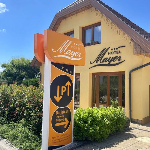 Hotel Mayer Alsóörs