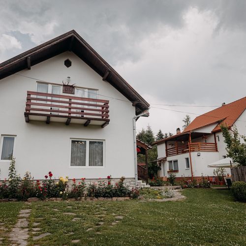 Pensiunea Kaffai Izvoru Mureșului