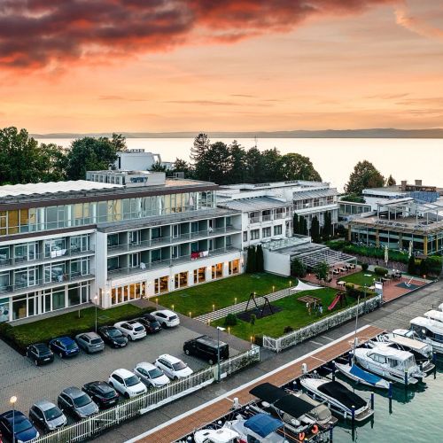 Hotel Yacht Wellness & Business Siófok – Siófok, Maďarsko