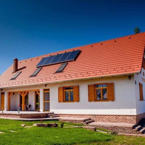 Rozmaring Vendégház Zengővárkony – Zengővárkony, Ungaria
