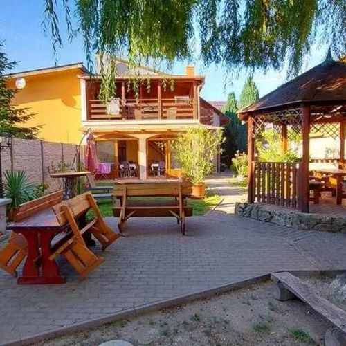 Penzion Korzo Štúrovo – Štúrovo, Slovacia