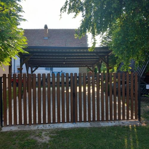 Tibor Vendégház Balatonfenyves – Balatonfenyves, Ungaria