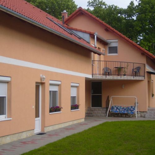 Zora Apartman Harkány