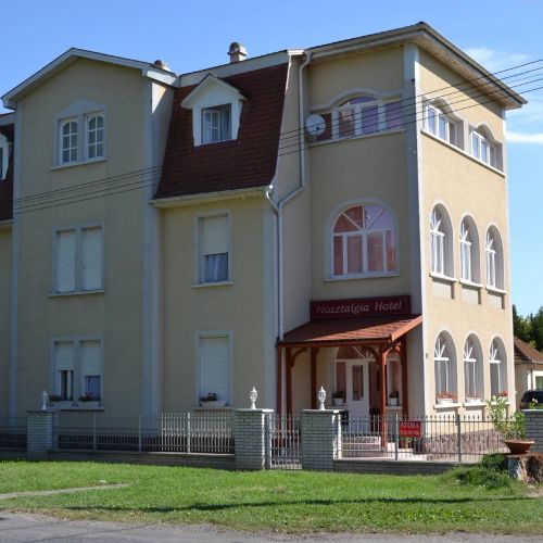 Nosztalgia Hotel Balatonszárszó – Balatonszárszó, Ungaria