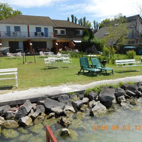 Évi Apartmanok Szántód