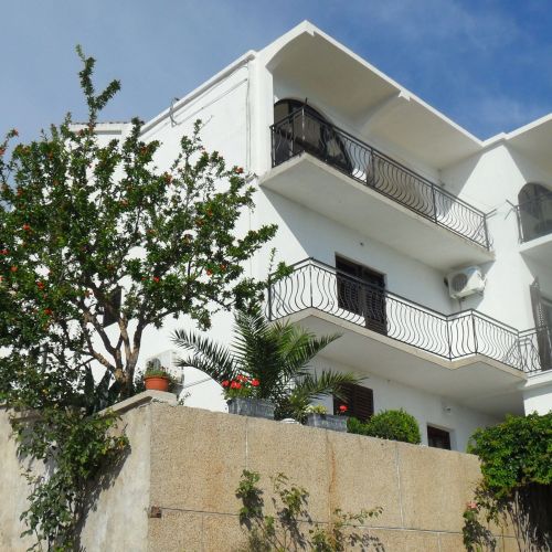 Maria House Tisno
