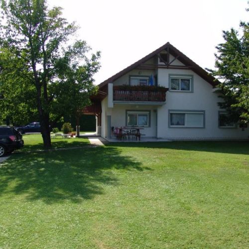Frankie Holiday Apartmanok Balatongyörök – Balatongyörök, Ungaria