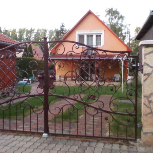 Holló Vendégház Tokaj