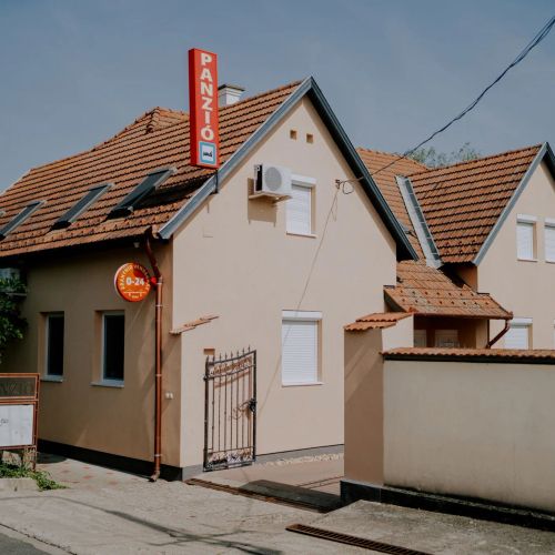 Aranyhíd Vendégház Makó