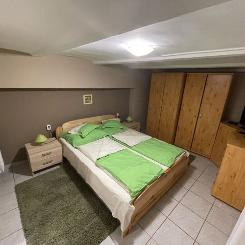 Darázskő Apartman Eger – Eger, Ungaria