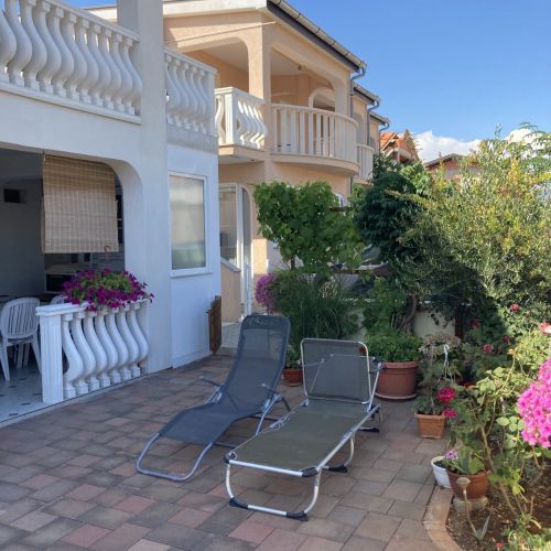 Apartmani Lacic Vir
