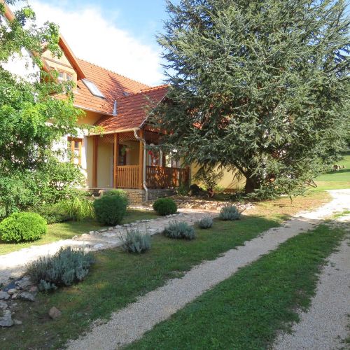 Katica Vendégház Somhegy Bakonybél – Bakonybél, Węgry