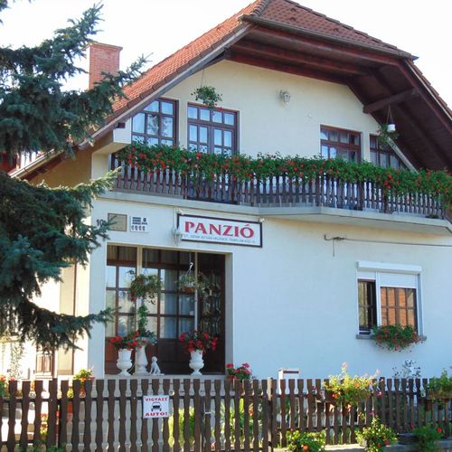 István Étterem és Panzió Velence
